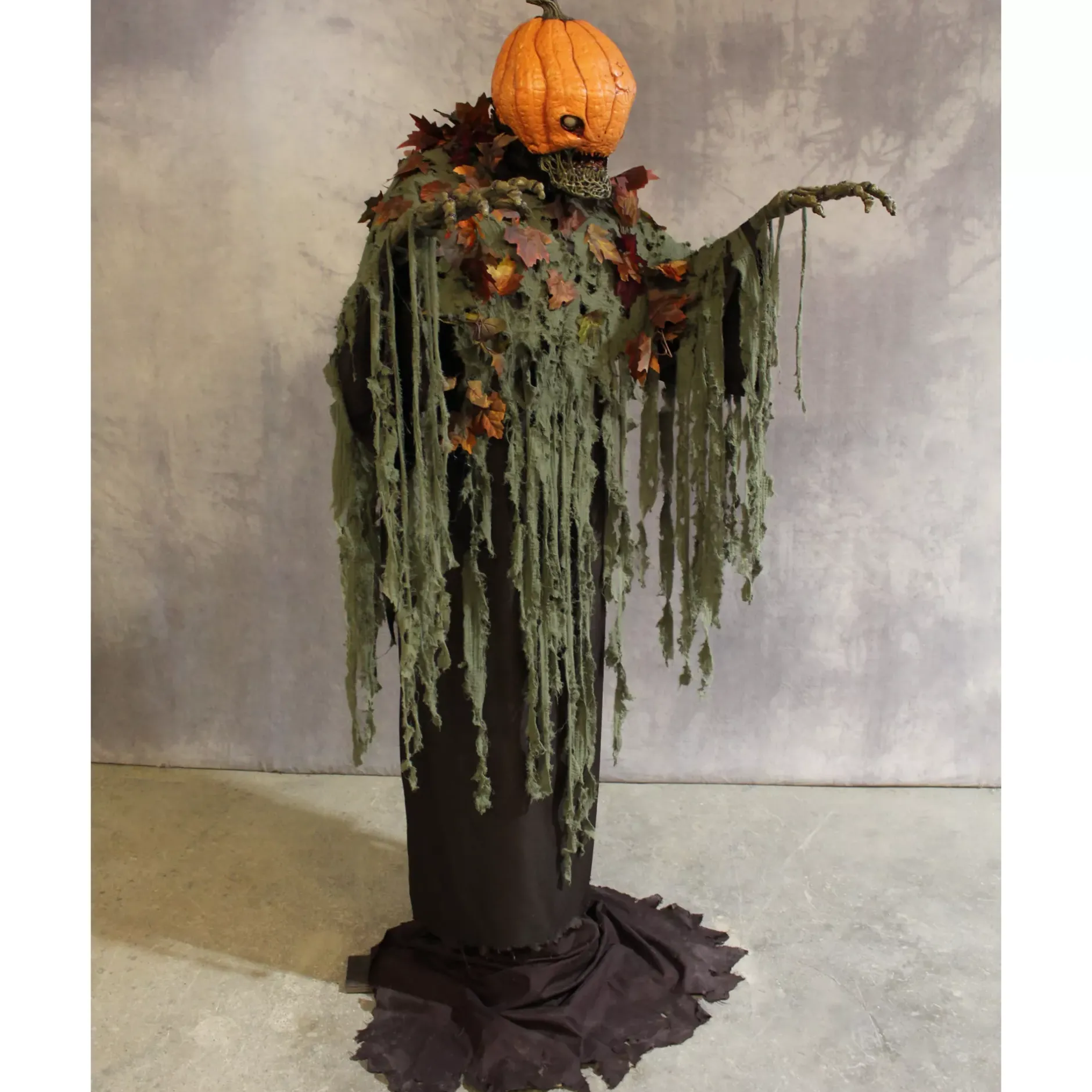 Spirit Halloween 6 Ft 6 In Dead Seed Animatronic – Beastcraft