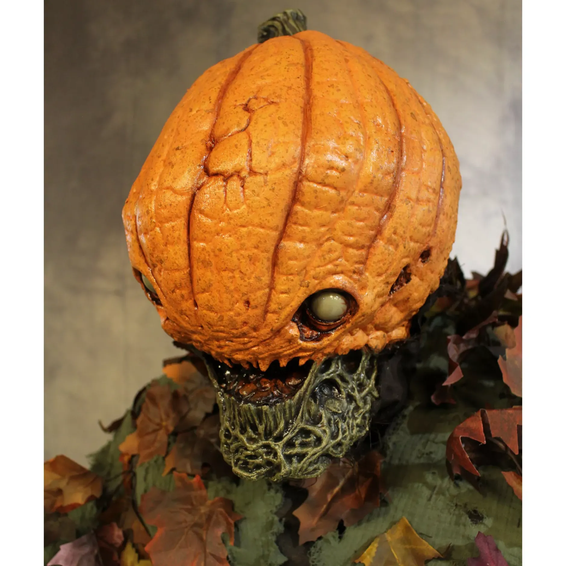 Spirit Halloween 6 Ft 6 In Dead Seed Animatronic – Beastcraft